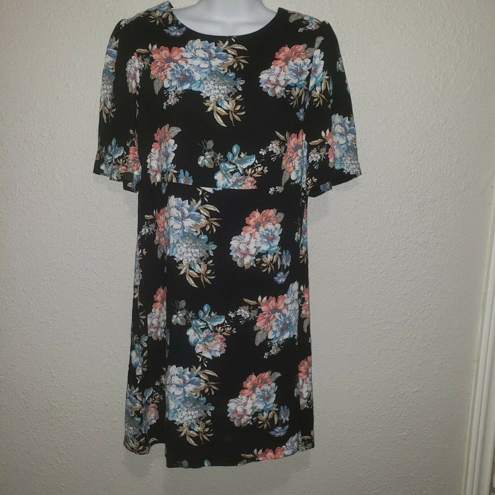 WAYF Black Floral Dress - M- EUC.